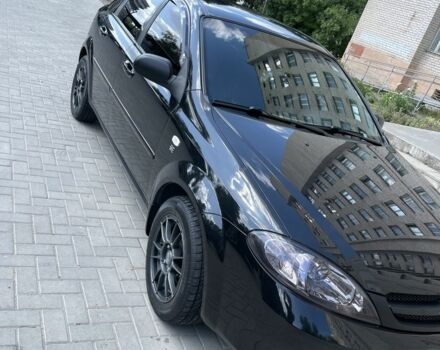 Черный Шевроле Лачетти, объемом двигателя 1.6 л и пробегом 144 тыс. км за 5100 $, фото 2 на Automoto.ua