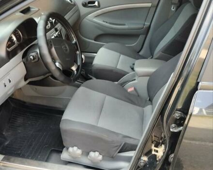 Черный Шевроле Лачетти, объемом двигателя 1.8 л и пробегом 268 тыс. км за 4400 $, фото 3 на Automoto.ua