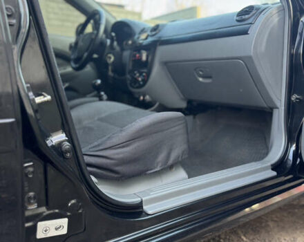 Черный Шевроле Лачетти, объемом двигателя 1.6 л и пробегом 209 тыс. км за 3850 $, фото 18 на Automoto.ua