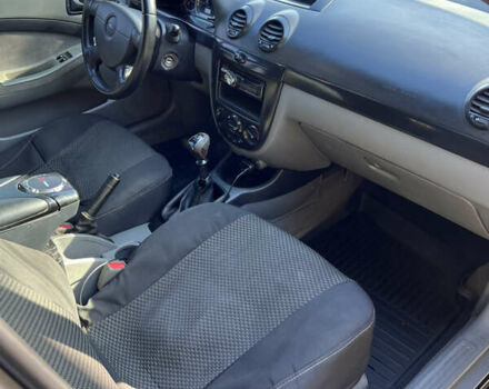 Черный Шевроле Лачетти, объемом двигателя 1.6 л и пробегом 334 тыс. км за 3899 $, фото 9 на Automoto.ua