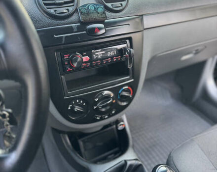 Черный Шевроле Лачетти, объемом двигателя 1.6 л и пробегом 209 тыс. км за 3850 $, фото 27 на Automoto.ua