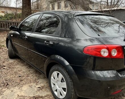 Черный Шевроле Лачетти, объемом двигателя 1.6 л и пробегом 270 тыс. км за 3700 $, фото 3 на Automoto.ua