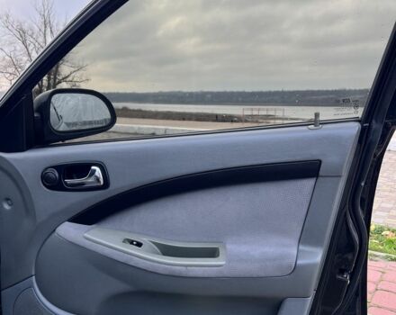 Черный Шевроле Лачетти, объемом двигателя 1.6 л и пробегом 270 тыс. км за 3700 $, фото 8 на Automoto.ua