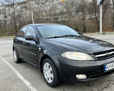 Черный Шевроле Лачетти, объемом двигателя 1.6 л и пробегом 270 тыс. км за 3700 $, фото 1 на Automoto.ua