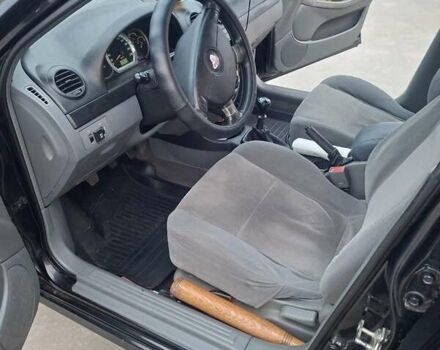 Черный Шевроле Лачетти, объемом двигателя 1.6 л и пробегом 217 тыс. км за 4000 $, фото 12 на Automoto.ua