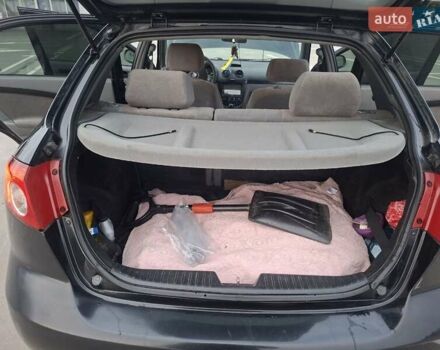 Черный Шевроле Лачетти, объемом двигателя 1.6 л и пробегом 217 тыс. км за 4000 $, фото 7 на Automoto.ua