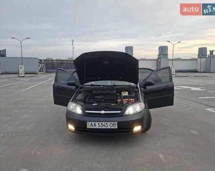 Черный Шевроле Лачетти, объемом двигателя 1.6 л и пробегом 217 тыс. км за 4000 $, фото 1 на Automoto.ua