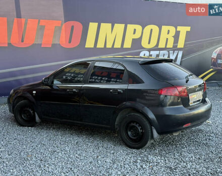 Черный Шевроле Лачетти, объемом двигателя 1.8 л и пробегом 178 тыс. км за 2700 $, фото 2 на Automoto.ua