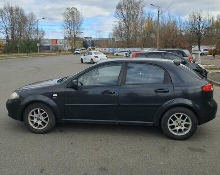 Черный Шевроле Лачетти, объемом двигателя 1.8 л и пробегом 200 тыс. км за 3300 $, фото 2 на Automoto.ua