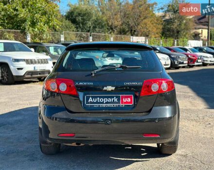Черный Шевроле Лачетти, объемом двигателя 1.8 л и пробегом 146 тыс. км за 4990 $, фото 4 на Automoto.ua