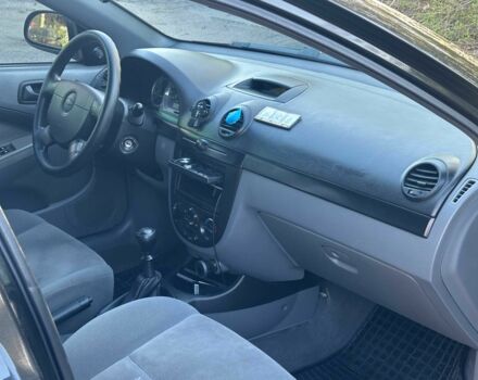 Черный Шевроле Лачетти, объемом двигателя 1.6 л и пробегом 153 тыс. км за 4199 $, фото 5 на Automoto.ua