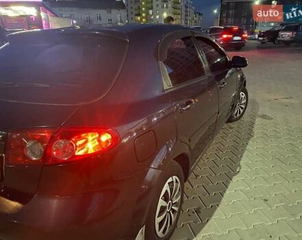 Черный Шевроле Лачетти, объемом двигателя 1.6 л и пробегом 210 тыс. км за 3700 $, фото 4 на Automoto.ua