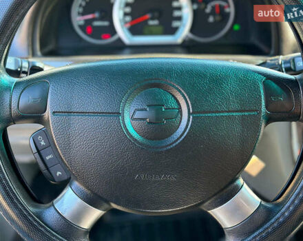 Черный Шевроле Лачетти, объемом двигателя 1.8 л и пробегом 146 тыс. км за 4990 $, фото 31 на Automoto.ua