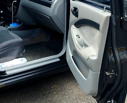 Черный Шевроле Лачетти, объемом двигателя 1.6 л и пробегом 169 тыс. км за 5750 $, фото 1 на Automoto.ua