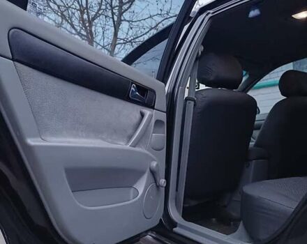 Черный Шевроле Лачетти, объемом двигателя 1.8 л и пробегом 241 тыс. км за 4300 $, фото 10 на Automoto.ua