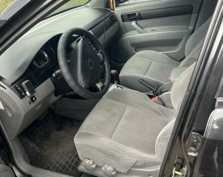 Черный Шевроле Лачетти, объемом двигателя 1.8 л и пробегом 266 тыс. км за 4500 $, фото 3 на Automoto.ua