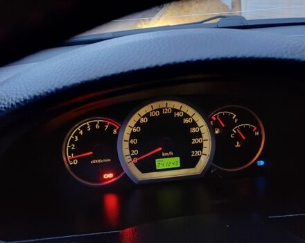 Черный Шевроле Лачетти, объемом двигателя 1.8 л и пробегом 241 тыс. км за 4300 $, фото 5 на Automoto.ua