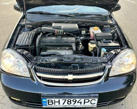 Черный Шевроле Лачетти, объемом двигателя 1.8 л и пробегом 450 тыс. км за 3499 $, фото 5 на Automoto.ua