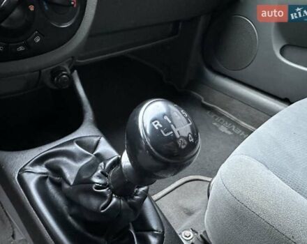 Черный Шевроле Лачетти, объемом двигателя 1.6 л и пробегом 280 тыс. км за 2999 $, фото 25 на Automoto.ua