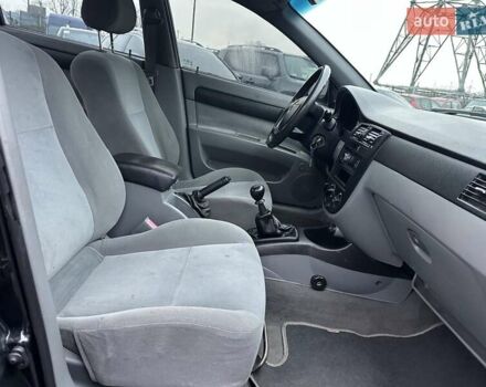 Черный Шевроле Лачетти, объемом двигателя 1.6 л и пробегом 280 тыс. км за 2999 $, фото 39 на Automoto.ua