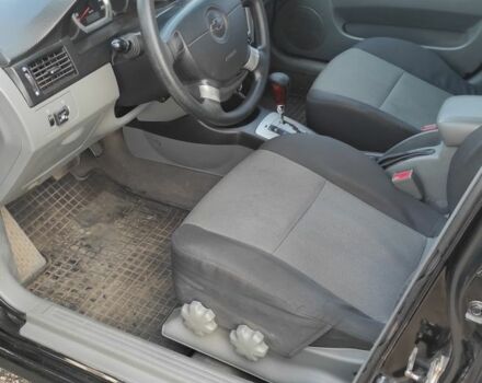 Черный Шевроле Лачетти, объемом двигателя 1.8 л и пробегом 300 тыс. км за 2850 $, фото 8 на Automoto.ua