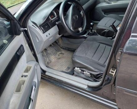 Черный Шевроле Лачетти, объемом двигателя 1.6 л и пробегом 360 тыс. км за 3200 $, фото 4 на Automoto.ua