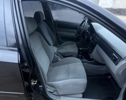 Черный Шевроле Лачетти, объемом двигателя 1.8 л и пробегом 220 тыс. км за 2950 $, фото 9 на Automoto.ua