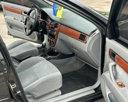 Черный Шевроле Лачетти, объемом двигателя 1.8 л и пробегом 224 тыс. км за 3800 $, фото 6 на Automoto.ua