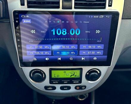 Черный Шевроле Лачетти, объемом двигателя 1.8 л и пробегом 178 тыс. км за 3350 $, фото 5 на Automoto.ua