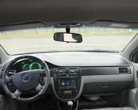 Черный Шевроле Лачетти, объемом двигателя 1.8 л и пробегом 230 тыс. км за 3200 $, фото 7 на Automoto.ua