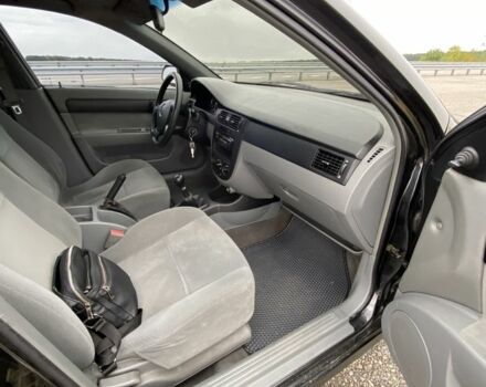 Черный Шевроле Лачетти, объемом двигателя 1.6 л и пробегом 170 тыс. км за 3800 $, фото 11 на Automoto.ua