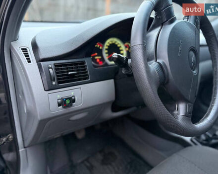 Чорний Шевроле Лачетті, об'ємом двигуна 1.8 л та пробігом 138 тис. км за 3999 $, фото 17 на Automoto.ua