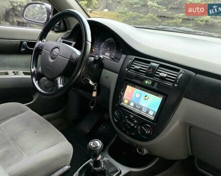 Чорний Шевроле Лачетті, об'ємом двигуна 1.8 л та пробігом 240 тис. км за 3600 $, фото 19 на Automoto.ua