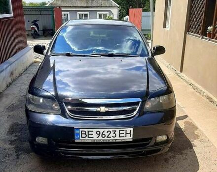 Черный Шевроле Лачетти, объемом двигателя 1.8 л и пробегом 150 тыс. км за 4800 $, фото 4 на Automoto.ua