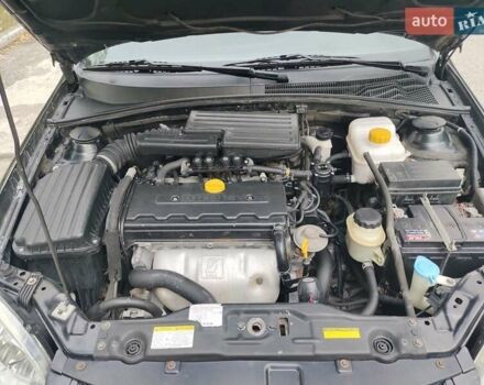 Черный Шевроле Лачетти, объемом двигателя 1.8 л и пробегом 265 тыс. км за 4600 $, фото 45 на Automoto.ua