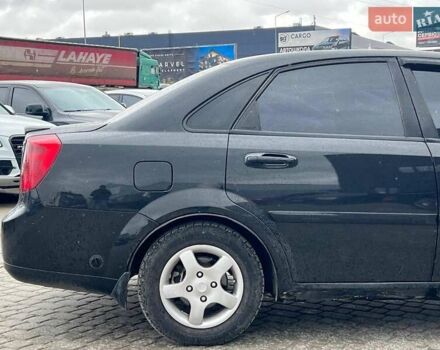 Черный Шевроле Лачетти, объемом двигателя 1.6 л и пробегом 247 тыс. км за 3890 $, фото 9 на Automoto.ua