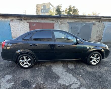Черный Шевроле Лачетти, объемом двигателя 1.8 л и пробегом 300 тыс. км за 3950 $, фото 6 на Automoto.ua