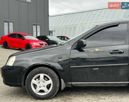 Черный Шевроле Лачетти, объемом двигателя 1.6 л и пробегом 247 тыс. км за 3890 $, фото 3 на Automoto.ua