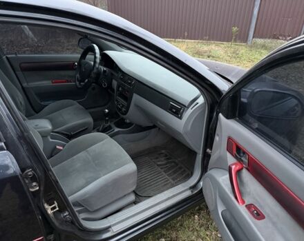 Черный Шевроле Лачетти, объемом двигателя 1.8 л и пробегом 213 тыс. км за 3750 $, фото 5 на Automoto.ua