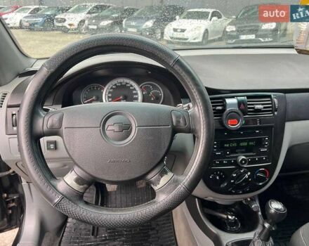 Черный Шевроле Лачетти, объемом двигателя 1.6 л и пробегом 247 тыс. км за 3890 $, фото 21 на Automoto.ua