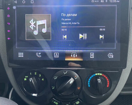 Черный Шевроле Лачетти, объемом двигателя 1.6 л и пробегом 154 тыс. км за 4800 $, фото 18 на Automoto.ua