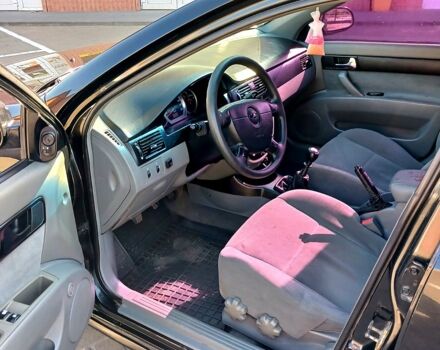 Чорний Шевроле Лачетті, об'ємом двигуна 1.8 л та пробігом 300 тис. км за 3300 $, фото 5 на Automoto.ua