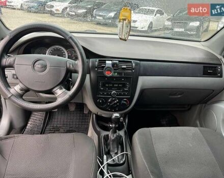 Черный Шевроле Лачетти, объемом двигателя 1.6 л и пробегом 247 тыс. км за 3890 $, фото 31 на Automoto.ua