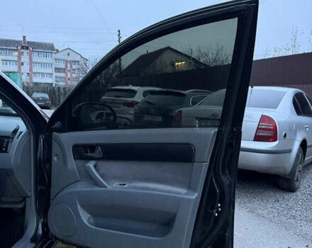 Черный Шевроле Лачетти, объемом двигателя 1.6 л и пробегом 233 тыс. км за 3750 $, фото 28 на Automoto.ua