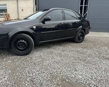 Черный Шевроле Лачетти, объемом двигателя 1.8 л и пробегом 222 тыс. км за 4099 $, фото 2 на Automoto.ua