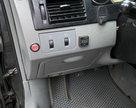 Черный Шевроле Лачетти, объемом двигателя 1.6 л и пробегом 264 тыс. км за 1999 $, фото 9 на Automoto.ua