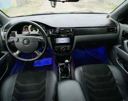 Черный Шевроле Лачетти, объемом двигателя 1.6 л и пробегом 218 тыс. км за 4800 $, фото 27 на Automoto.ua