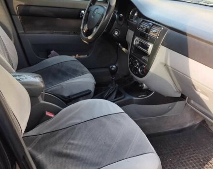 Черный Шевроле Лачетти, объемом двигателя 1.8 л и пробегом 367 тыс. км за 3500 $, фото 7 на Automoto.ua