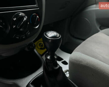 Черный Шевроле Лачетти, объемом двигателя 1.8 л и пробегом 237 тыс. км за 3600 $, фото 13 на Automoto.ua