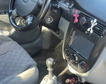 Черный Шевроле Лачетти, объемом двигателя 1.8 л и пробегом 220 тыс. км за 5200 $, фото 3 на Automoto.ua